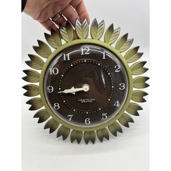 Vintage Westclox Electric Wall Clock Green Leaf MCM Floral Flower READ DESCRIP! - Picture 4 of 13
